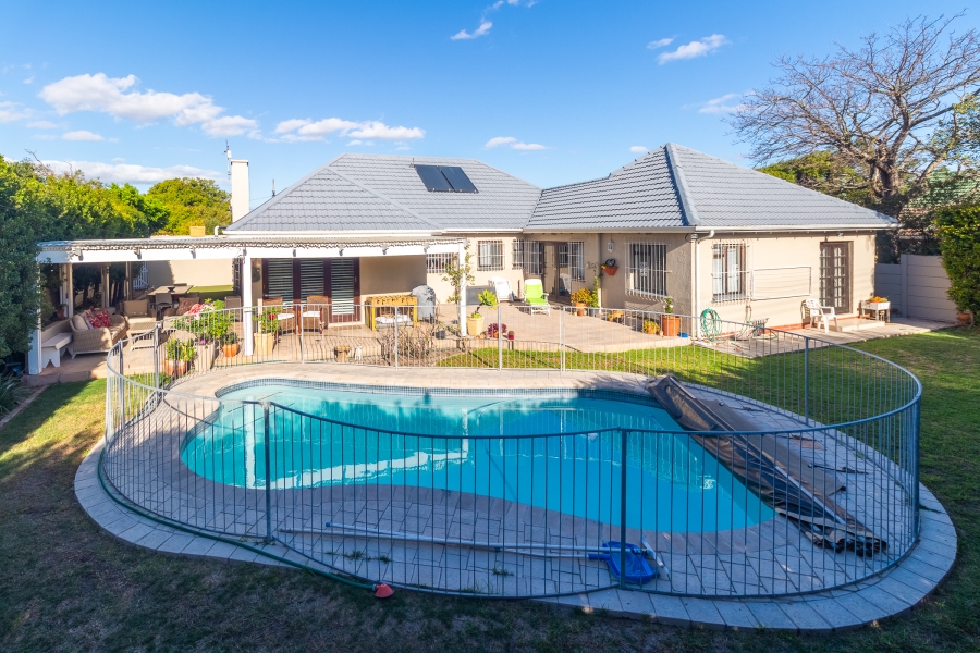 3 Bedroom Property for Sale in Pinelands Western Cape